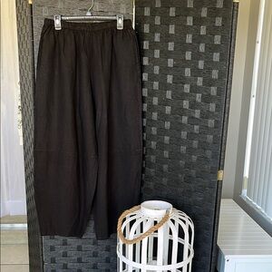 Bryn Walker Black Linen Pants, Trousers, Lagenlook. Size XL.